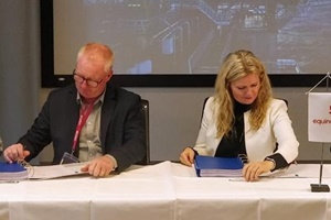 JDR wins contract for floating offshore wind project to power oil and gas platforms Hywind Tampen signing JDR Equinor