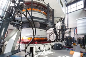 Rotor blade bearings measuring 3 to 6.5 m in diameter are tested for offshore wind turbines at the BEAT6.1 large bearing test bench Accelerated testing of rotor blade bearings