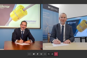 David Capotosto (DeepWater) (left) and Gary Howland (Tekmar Group) sign MOU Tekmar Group and DeepWater Buoyancy form partnership