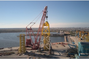 Upper jackets (fitted with transition pieces) were lifted by the PTC 210DS-Ring Crane and mounted on the lower jackets PTC 210DS Ring Crane